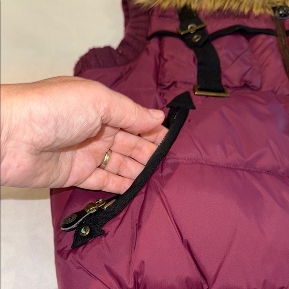 Peeples & Lula Puffer Vest Burgundy Black Faux Fur Collar Stylish Layering Sz S - Picture 5 of 16